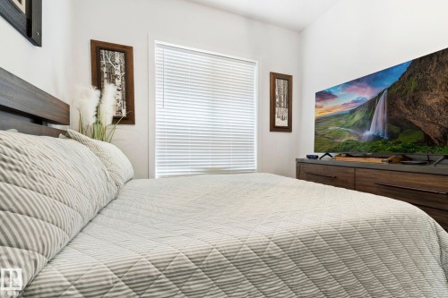 55 Maple Crescent, Gibbons, AB - Indoor Photo Showing Bedroom
