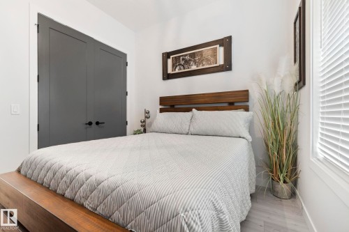 55 Maple Crescent, Gibbons, AB - Indoor Photo Showing Bedroom