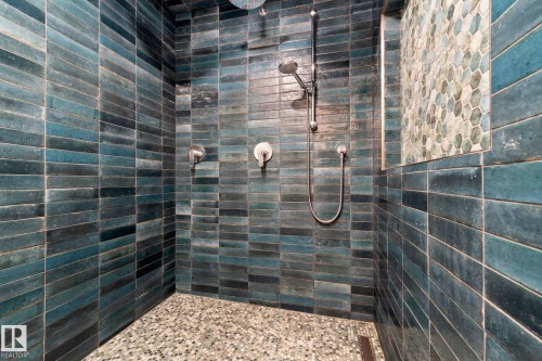 55 Maple Crescent, Gibbons, AB - Indoor Photo Showing Bathroom