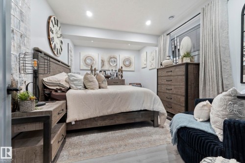 55 Maple Crescent, Gibbons, AB - Indoor Photo Showing Bedroom