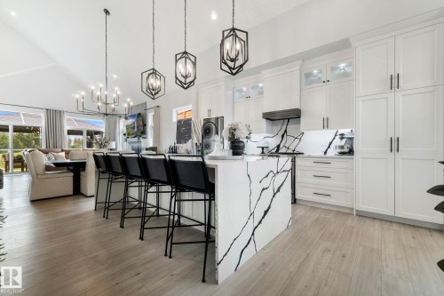 55 Maple Crescent, Gibbons, AB - Indoor Photo Showing Kitchen With Upgraded Kitchen