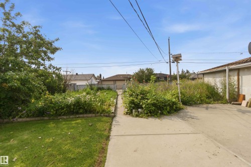 Additional content - 8031 135A Avenue Nw, Edmonton, AB - Outdoor
