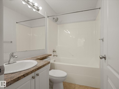 1502 Grant Way Nw, Edmonton, AB - Indoor Photo Showing Bathroom