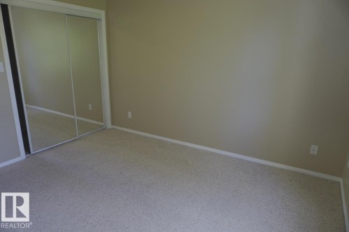 #434 10023 110 St Nw, Edmonton, AB - Indoor Photo Showing Other Room