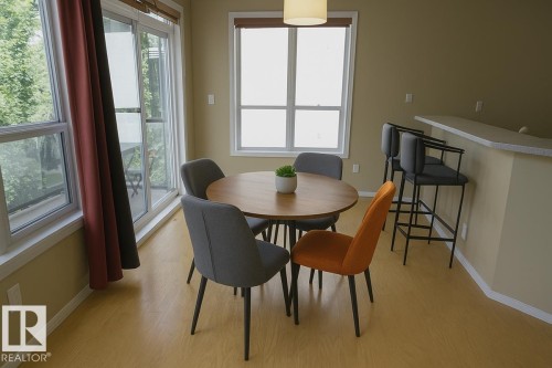 #434 10023 110 St Nw, Edmonton, AB - Indoor Photo Showing Dining Room