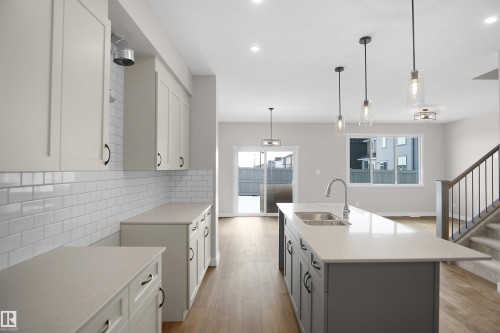 7235 182 Avenue Nw, Edmonton, AB - Indoor Photo Showing Kitchen With Double Sink With Upgraded Kitchen