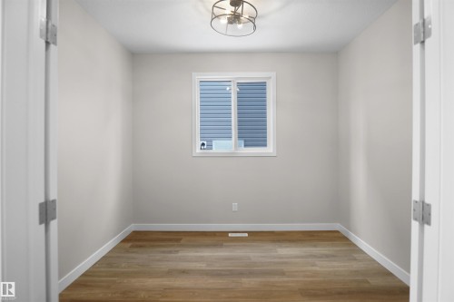 7235 182 Avenue Nw, Edmonton, AB - Indoor Photo Showing Other Room