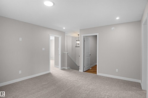 7235 182 Avenue Nw, Edmonton, AB - Indoor Photo Showing Other Room