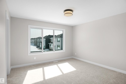 7235 182 Avenue Nw, Edmonton, AB - Indoor Photo Showing Other Room