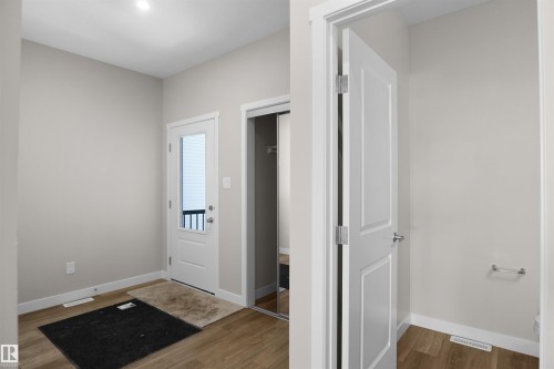 7235 182 Avenue Nw, Edmonton, AB - Indoor Photo Showing Other Room