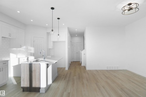 8448 183 Avenue Nw, Edmonton, AB - Indoor Photo Showing Kitchen With Upgraded Kitchen