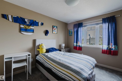 5623 206 Street Nw, Edmonton, AB - Indoor Photo Showing Bedroom