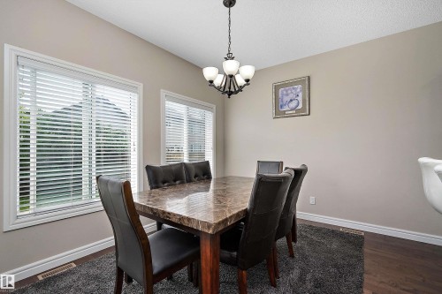 12207 172 Avenue Nw, Edmonton, AB - Indoor Photo Showing Dining Room