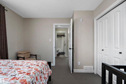 12207 172 Avenue Nw, Edmonton, AB - Indoor Photo Showing Bedroom