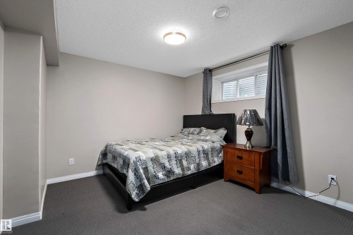 12207 172 Avenue Nw, Edmonton, AB - Indoor Photo Showing Bedroom