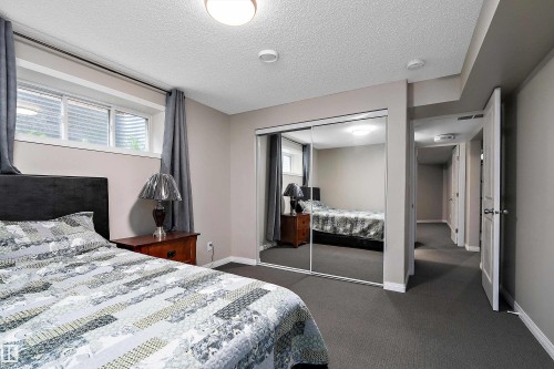 12207 172 Avenue Nw, Edmonton, AB - Indoor Photo Showing Bedroom