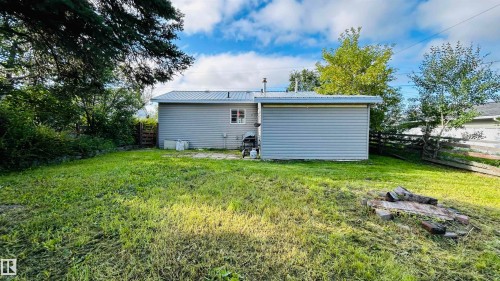 1016 16 Avenue, Cold Lake, AB - Outdoor