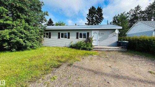 1016 16 Avenue, Cold Lake, AB - Outdoor
