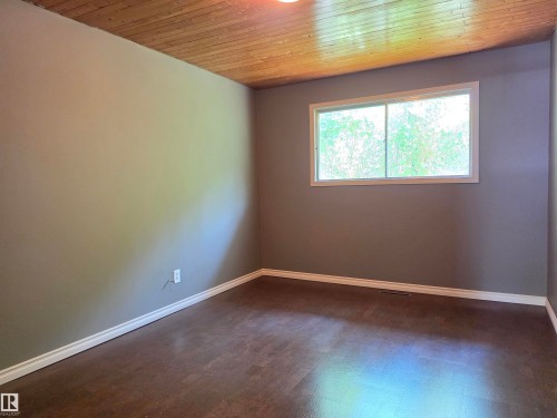 3822 114 Avenue Nw, Edmonton, AB - Indoor Photo Showing Other Room