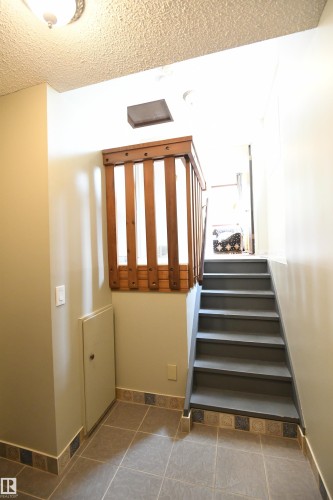10837 139 Street Nw, Edmonton, AB - Indoor Photo Showing Other Room