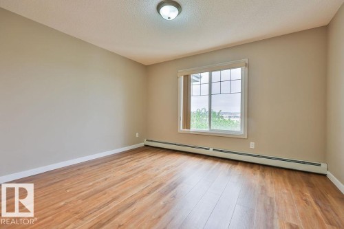 #411 2204 44 Av Nw, Edmonton, AB - Indoor Photo Showing Other Room