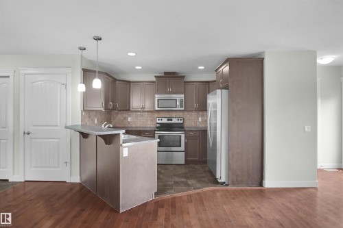 1708 65 Street Sw, Edmonton, AB - Indoor Photo Showing Kitchen With Upgraded Kitchen