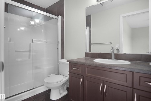 1708 65 Street Sw, Edmonton, AB - Indoor Photo Showing Bathroom
