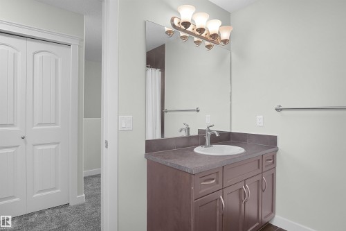 1708 65 Street Sw, Edmonton, AB - Indoor Photo Showing Bathroom