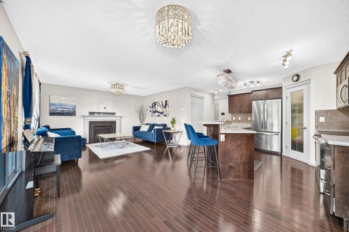 8314 180A Avenue Nw, Edmonton, AB - Indoor Photo Showing Kitchen With Stainless Steel Kitchen