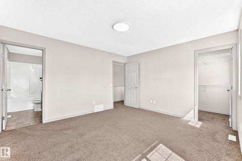 8314 180A Avenue Nw, Edmonton, AB - Indoor Photo Showing Other Room