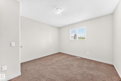 8314 180A Avenue Nw, Edmonton, AB - Indoor Photo Showing Other Room