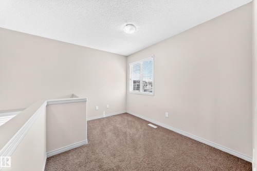 8314 180A Avenue Nw, Edmonton, AB - Indoor Photo Showing Other Room