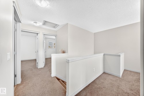8314 180A Avenue Nw, Edmonton, AB - Indoor Photo Showing Other Room