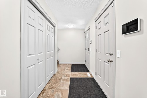 8314 180A Avenue Nw, Edmonton, AB - Indoor Photo Showing Other Room