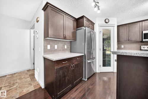 8314 180A Avenue Nw, Edmonton, AB - Indoor Photo Showing Kitchen