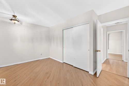 7215 144 Avenue Nw, Edmonton, AB - Indoor Photo Showing Other Room
