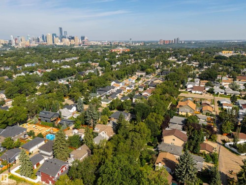 8850 89 Street Nw, Edmonton, AB 