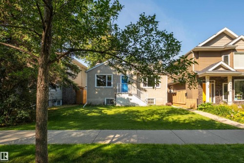 8850 89 Street Nw, Edmonton, AB 