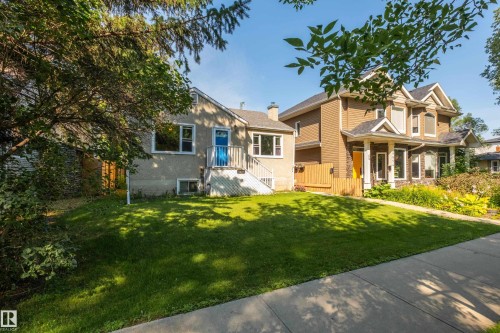 8850 89 Street Nw, Edmonton, AB 