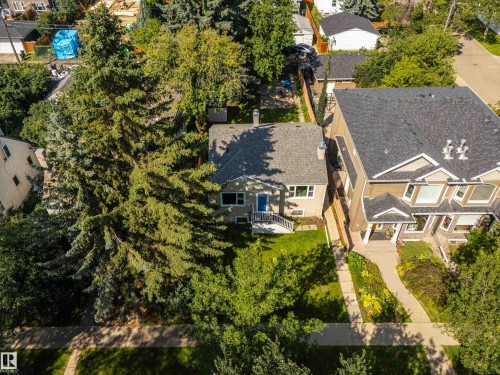 8850 89 Street Nw, Edmonton, AB 