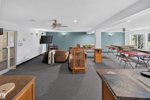 #236 592 Hooke Rd Nw, Edmonton, AB - Indoor