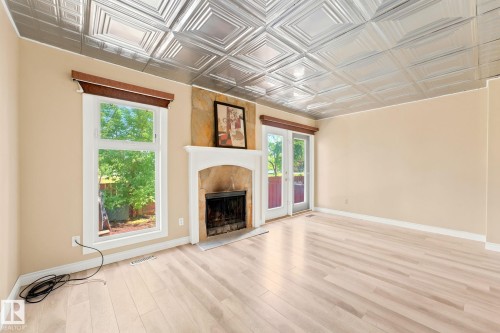 #41 4707 126 Av Nw, Edmonton, AB - Indoor With Fireplace