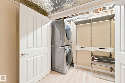 #41 4707 126 Av Nw, Edmonton, AB - Indoor Photo Showing Laundry Room