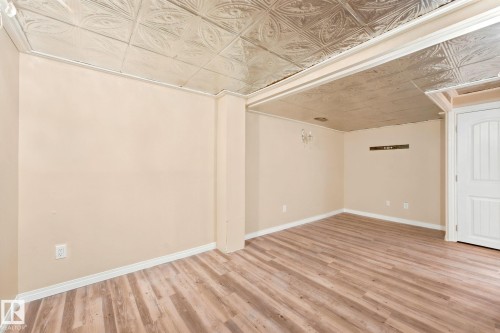 #41 4707 126 Av Nw, Edmonton, AB - Indoor Photo Showing Other Room