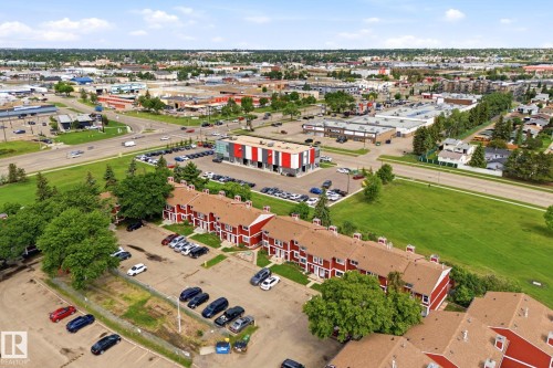 #41 4707 126 Av Nw, Edmonton, AB - Outdoor With View