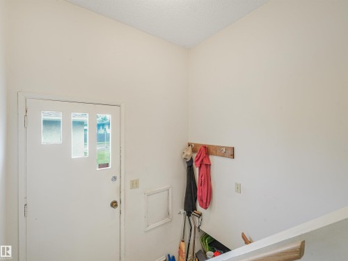6206 132 Avenue Nw, Edmonton, AB - Indoor Photo Showing Other Room