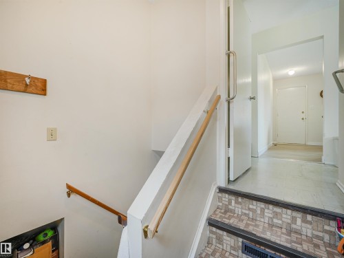 6206 132 Avenue Nw, Edmonton, AB - Indoor Photo Showing Other Room