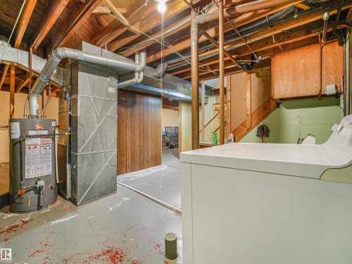 6206 132 Avenue Nw, Edmonton, AB - Indoor Photo Showing Basement