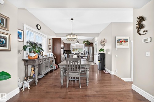 301 Sheridan Way, Leduc, AB - Indoor Photo Showing Dining Room