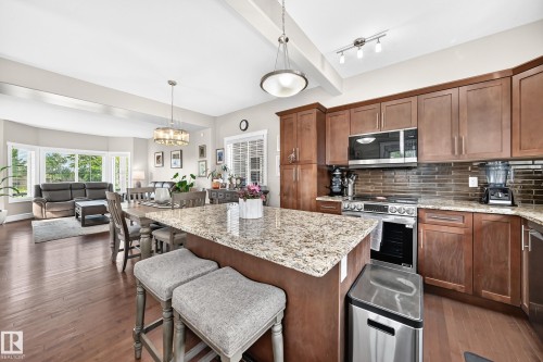 301 Sheridan Way, Leduc, AB - Indoor Photo Showing Kitchen With Upgraded Kitchen